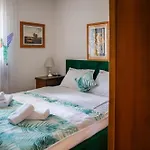 Bellezza With Heated Pool Near Split Villa Kaštela