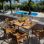 Bellezza With Heated Pool Near Split Villa *