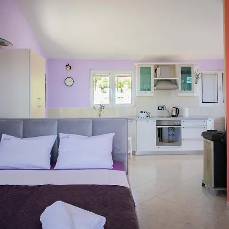 Vila Bellezza With Heated Pool Near Split Kaštela