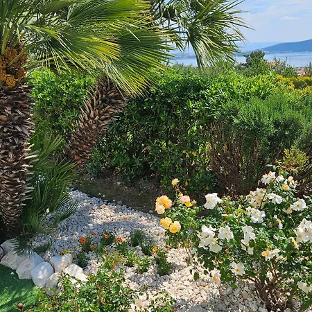 Vila Bellezza With Heated Pool Near Split Kaštela