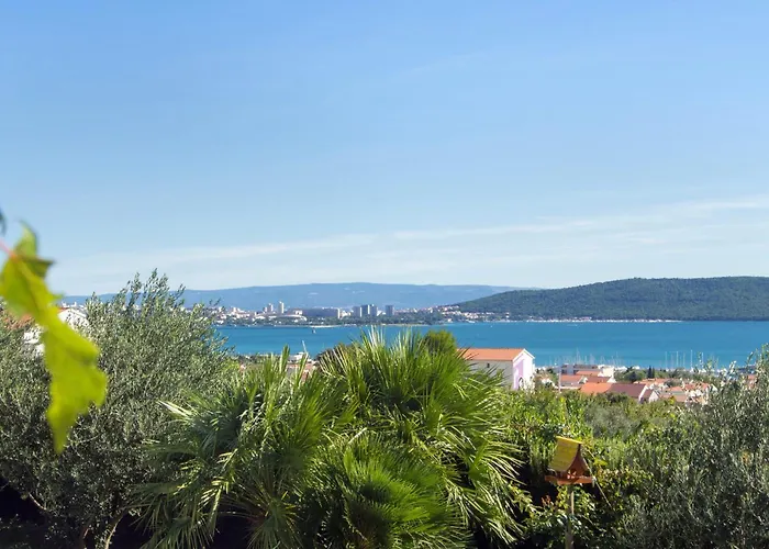 Villa Bellezza With Heated Pool Near Split Kastela