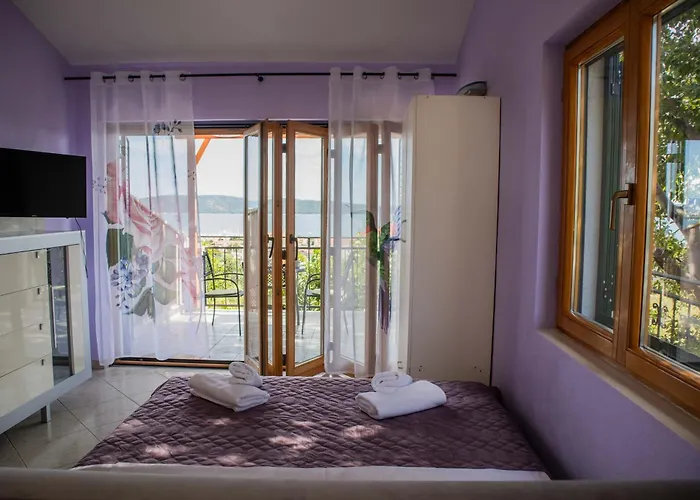 Bellezza With Heated Pool Near Split Villa Kastela