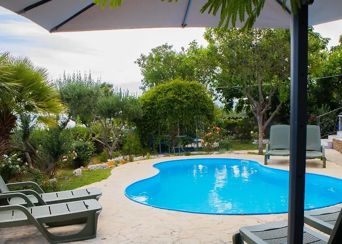 Bellezza With Heated Pool Near Split Villa *