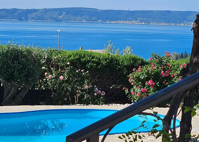 Bellezza With Heated Pool Near Split *