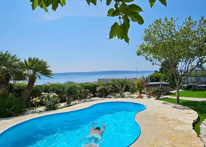 Villa Bellezza With Heated Pool Near Split Kastela