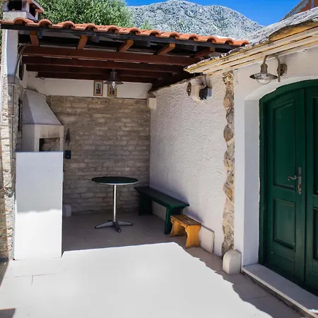 别墅 Bellezza With Heated Pool Near Split