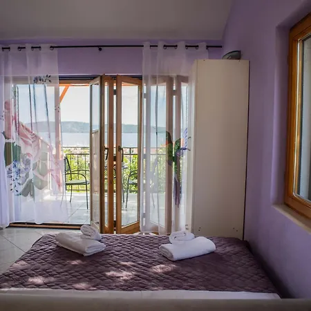Bellezza With Heated Pool Near Split 别墅 Kaštela
