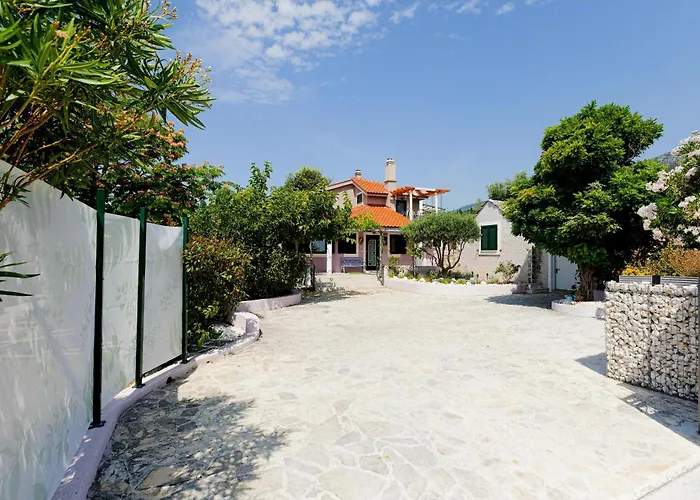 Bellezza With Heated Pool Near Split